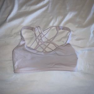 Lululemon free to be sports bra